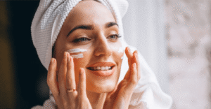 تصویر نحوه استفاده از کرم ضد آفتاب