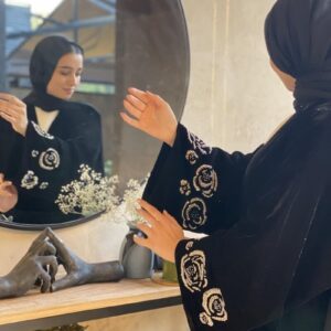 image of rose abaya