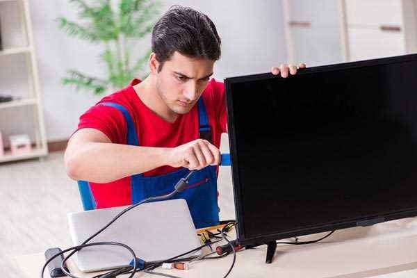 عکس تعمیرات تلویزیون